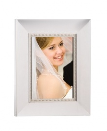 Picture perfect. With a combination of polished silver plate and pretty pearl inlay, the Jubilee picture frame from Lenox showcases special moments with resplendent grace. Qualifies for Rebate