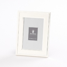 Classic in design and styling, our silverplated frames are an example of great taste. A perfect selection to celebrate most any occasion. The Classic frames are crafted of heavy-gauge brass and richly silverplated. The frame back is rich black velvet with a Waterford Seahorse insignia at the top. Classic in design and styling, our silverplated frames are an example of great taste. A perfect selection to celebrate most any occasion. The Classic frames are crafted of heavy-gauge brass and richly silverplated. The frame back is rich black velvet with a Waterford Seahorse insignia at the top.
