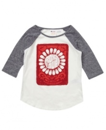 A beachy Roxy graphic on front gives these raglan-sleeve tees a sunny style that's perfect whether she's at the beach or in the classroom. A beachy Roxy graphic on front gives these raglan-sleeve tees a sunny style that's perfect whether she's at the beach or in the classroom.