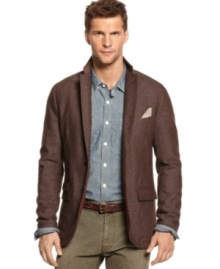The perfect fit for your tailored look is this two-button blazer from BOSS Orange. The perfect fit for your tailored look is this two-button blazer from BOSS Orange.