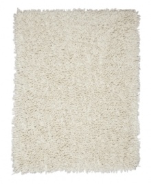 Natural cotton and rayon blended strands are woven tightly to create superb texture and supreme durability. The amazingly soft, long fibers of this Silky Shag area rug from Anji Mountain enhance any modern setting with ultimate comfort underfoot.