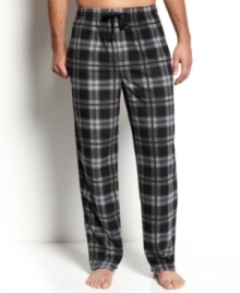 A cozy fleece fit and classic plaid design make these Perry Ellis PJ bottoms will have you sleeping in style. A cozy fleece fit and classic plaid design make these Perry Ellis PJ bottoms will have you sleeping in style.