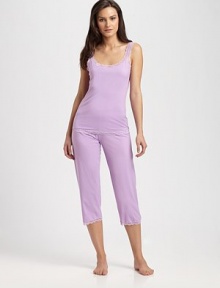 Easy-to-wear cropped style finished with feminine lace trim, crafted of superior Italian fabric. Elastic waistbandCropped styleFloral lace trimInseam, about 2495% pima cotton/5% elastaneHand washImported Easy-to-wear cropped style finished with feminine lace trim, crafted of superior Italian fabric. Elastic waistbandCropped styleFloral lace trimInseam, about 2495% pima cotton/5% elastaneHand washImported
