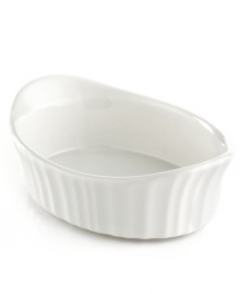 Always entertained. A crisp French white sets this dish out from the crowd and makes it your go-to for adding sophistication & easy elegance to a night with guests & friends. The highly versatile dish moves from the oven to microwave to fridge to dishwasher and makes prep & presentation one in the same. Always entertained. A crisp French white sets this dish out from the crowd and makes it your go-to for adding sophistication & easy elegance to a night with guests & friends. The highly versatile dish moves from the oven to microwave to fridge to dishwasher and makes prep & presentation one in the same.