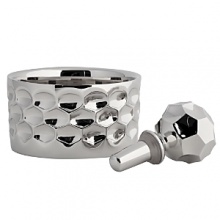 Atelier barware pieces feature an accentuated thumbprint design in a polished finish offering a sophisticated style. This modern textured collection is functional as well as stylish. Perfect for gifts and everyday use. Atelier barware pieces feature an accentuated thumbprint design in a polished finish offering a sophisticated style. This modern textured collection is functional as well as stylish. Perfect for gifts and everyday use.