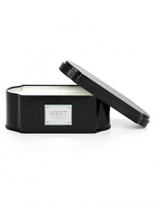 Garden mint, apple blossom and muguet are infused with a touch of oakmoss and vetiver. Created with highly refined, cosmetic-grade wax that was developed over many years to optimize burn and fragrance diffusion. Once the wax has been consumed, the attractive container can be re-used to store your small keepsakes, mementos or household items. Made in USA. Garden mint, apple blossom and muguet are infused with a touch of oakmoss and vetiver. Created with highly refined, cosmetic-grade wax that was developed over many years to optimize burn and fragrance diffusion. Once the wax has been consumed, the attractive container can be re-used to store your small keepsakes, mementos or household items. Made in USA.