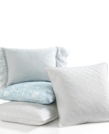 Lauren by Ralph Lauren brings an understated touch to the Spring Hill bedding collection with this throw pillow, featuring a muted blue tone and 4 sheer ruffle trim on each end. Zipper closure.