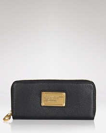 Give the gift of MARC BY MARC JACOBS. For the fashion hound, the label's pebbled leather wallet is an uncommonly chic spot to stow cash, cards and cents.