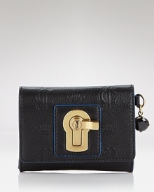 No purse is complete without the small stuff, and Juicy Couture's card case ensures glamorous daytime style. Cleverly designed to store your precious plastic, it's an effortless essential. No purse is complete without the small stuff, and Juicy Couture's card case ensures glamorous daytime style. Cleverly designed to store your precious plastic, it's an effortless essential.