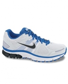 These men's running shoes take any workout to the next level. Lace up in this pair of Nike men's sneakers that don't know the word quit. These men's running shoes take any workout to the next level. Lace up in this pair of Nike men's sneakers that don't know the word quit.