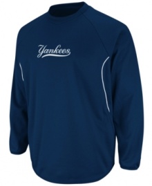 Round the bases and head for home. You'll knock sporty style and comfort out of the park in this New York Yankees MLB fleece with Therma Base technology from Majestic. Round the bases and head for home. You'll knock sporty style and comfort out of the park in this New York Yankees MLB fleece with Therma Base technology from Majestic.