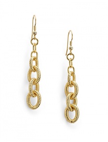 THE LOOKInterlocking ribbed links18k goldplated settingHook backTHE MEASUREMENTLength, about 3ORIGINMade in Italy