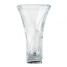 Exuding the grace of a ballet dancer, the Piroett Vase brims with artistic flair as well as tall flower bouquets. Artist Lisa Smith designed the full-lead crystal piece with a square rim and undercut sides that seem to be unfurling as they spin up and off the heavy, square base.