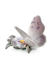 Bring the outdoors in. The fanciful Refreshing Pause figurine captures the quiet beauty of a butterfly in handcrafted Lladro porcelain. Bring the outdoors in. The fanciful Refreshing Pause figurine captures the quiet beauty of a butterfly in handcrafted Lladro porcelain.