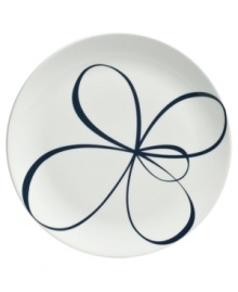 Vera Wang combines her passions for skating and design in the everyday fine Glisse salad plate from her collection of Wedgwood dinnerware. The dishes have an indigo-blue ribbon that follows the path of a twirling figure skater, sweeping across smooth, snow-white bone china with modern grace. Vera Wang combines her passions for skating and design in the everyday fine Glisse salad plate from her collection of Wedgwood dinnerware. The dishes have an indigo-blue ribbon that follows the path of a twirling figure skater, sweeping across smooth, snow-white bone china with modern grace.