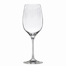 Inspired by the floral detailing that often accents Marchesa gowns, this delicate stemware is elegant and full of grace. Inspired by the floral detailing that often accents Marchesa gowns, this delicate stemware is elegant and full of grace.