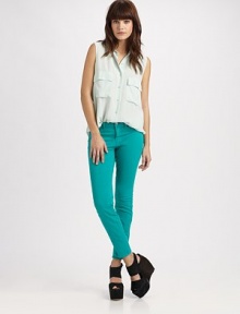 Super-skinny stretch twill pops in your favorite hue.THE FITSlim fitRise, about 8Inseam, about 28THE DETAILSZip flyFive-pocket style98% cotton/2% LycraMachine washMade in USA of imported fabric Super-skinny stretch twill pops in your favorite hue.THE FITSlim fitRise, about 8Inseam, about 28THE DETAILSZip flyFive-pocket style98% cotton/2% LycraMachine washMade in USA of imported fabric