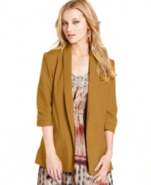 In a relaxed fit, this Bar III blazer is an on-trend layering piece for a boyfriend-y look! In a relaxed fit, this Bar III blazer is an on-trend layering piece for a boyfriend-y look!