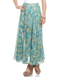 Maxi skirts are always in style! Pair this sweeping skirt from GUESS? with a white tee for some boho style. Maxi skirts are always in style! Pair this sweeping skirt from GUESS? with a white tee for some boho style.