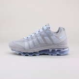 With design features inspired by the human body, the Nike Air Max+ '95 360 Women's Shoe updates the icon that has provided outstanding comfort and support for years. The mesh upper keeps air flowing while a Max Air unit delivers premium cushioning for a ventilated, ultra-soft ride. Imported.