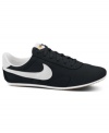 Let the retro styling of Nike's Pre Montreal RCR Lite sneakers energize your athletic spirit.