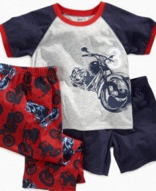 Road trip! That's what his dreams will be made of when he wears pieces from this shirt, short and pants pajama set from Carters. Road trip! That's what his dreams will be made of when he wears pieces from this shirt, short and pants pajama set from Carters.