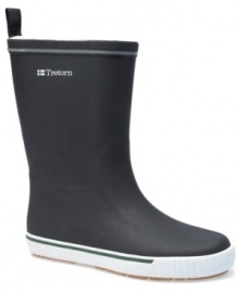 Don't let a little rain spoil your day at the office because of faulty men's boots. These lightweight and super supportive rubber boots for men from Tretorn make sure you're dry on your daily commute. Don't let a little rain spoil your day at the office because of faulty men's boots. These lightweight and super supportive rubber boots for men from Tretorn make sure you're dry on your daily commute.