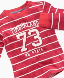 Sometimes a lighter layer is exactly what's needed. You won't have to sacrifice style for function with this long-sleeved tee from Timberland. Sometimes a lighter layer is exactly what's needed. You won't have to sacrifice style for function with this long-sleeved tee from Timberland.