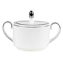 A subtle yet classic collection for formal dining in white fine bone china with platinum-toned accents. A subtle yet classic collection for formal dining in white fine bone china with platinum-toned accents.