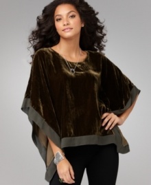 A velvet poncho is the chicest way to dress for the holidays! Cha Cha Vente's softly-draped, sumptuous top elevates everything from jeans to your dressiest trousers. (Clearance)