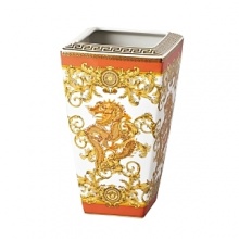 The most legendary figure of Asian mythology, the red dragon rises majestically from this fabulously opulent dinnerware from Rosenthal Meets Versace, conveying all its might and glory. Each piece features ornate golden baroque patterns and four small medallions representing the sun, and the Versace medusa decorates the background. The most legendary figure of Asian mythology, the red dragon rises majestically from this fabulously opulent dinnerware from Rosenthal Meets Versace, conveying all its might and glory. Each piece features ornate golden baroque patterns and four small medallions representing the sun, and the Versace medusa decorates the background.
