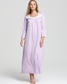 This Eileen West nightgown is the perfect transitional sleep piece-its 3/4 sleeves and lightweight fabric wear well for cool nights.