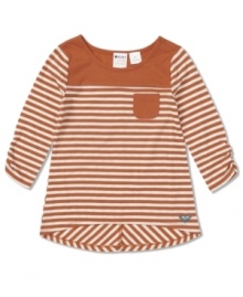 Allover stripes on this tee from Roxy make it a sweet style, perfect for a sunny day. Allover stripes on this tee from Roxy make it a sweet style, perfect for a sunny day.