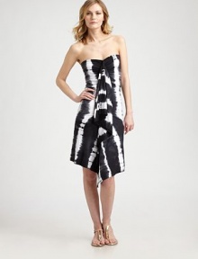 Nothing beats versatility and this style offers that as well as an eye-catching tie-dye print. Can be worn as tube dress or skirt92% polyester/8% elastaneHand washImported Nothing beats versatility and this style offers that as well as an eye-catching tie-dye print. Can be worn as tube dress or skirt92% polyester/8% elastaneHand washImported