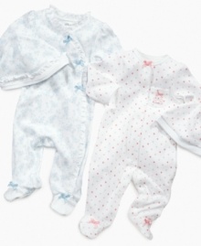 Head to toe, she'll be adorably cozy in this Little Me footed coverall with matching beanie. Head to toe, she'll be adorably cozy in this Little Me footed coverall with matching beanie.