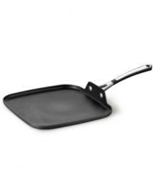 Eggs, pancakes and other breakfast favorites will flip over this smooth, square griddle from Simply Calphalon. With its quick-heating, hard-anodized exterior and double coating of exclusive nonstick formula, you'll bring out the best in your kitchen meal after meal. 10-year warranty. Eggs, pancakes and other breakfast favorites will flip over this smooth, square griddle from Simply Calphalon. With its quick-heating, hard-anodized exterior and double coating of exclusive nonstick formula, you'll bring out the best in your kitchen meal after meal. 10-year warranty.