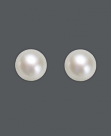 She will look as sophisticated as mom in these traditional pearl earrings. Earrings feature pearls (4 mm) set in 14k gold with a flute bell backing. She will look as sophisticated as mom in these traditional pearl earrings. Earrings feature pearls (4 mm) set in 14k gold with a flute bell backing.