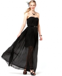 M60 Miss Sixty's sheer floor-length overlay hints at the shorter hem underneath, giving this strapless silhouette a sophisticated look that's still smoldering. Play up either aspect with your choice of accessories! M60 Miss Sixty's sheer floor-length overlay hints at the shorter hem underneath, giving this strapless silhouette a sophisticated look that's still smoldering. Play up either aspect with your choice of accessories!