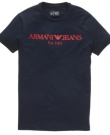 This t-shirt from Armani brings immediate style to your casual wardrobe.