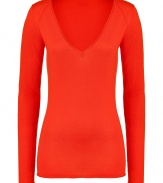 Everyday essential knitwear gets a cool modern redux in Closeds four season cotton-silk-cashmere pullover - V-neckline, long sleeves - Modern slim fit - Pair with everything from broken-in skinnies to chic tailored mini-skirts