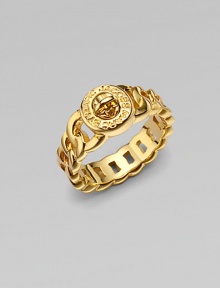 A sleek chain link style with a logo engraved turn-lock center. Plated brassTurn-lock detailWidth, about ¼Imported A sleek chain link style with a logo engraved turn-lock center. Plated brassTurn-lock detailWidth, about ¼Imported
