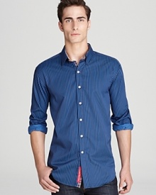 An evocative and modern shirt in a classic fit from the contemporary designer Robert Graham. An evocative and modern shirt in a classic fit from the contemporary designer Robert Graham.