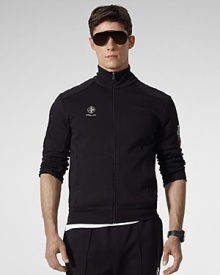 Sleek stretch fleece contours to the body, making this full-zip jacket a comfortable essential for both light activities and all-day endeavors. Sleek stretch fleece contours to the body, making this full-zip jacket a comfortable essential for both light activities and all-day endeavors.