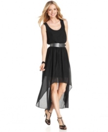 London Times takes the high-low look to new heights with this flattering belted dress. Pair with statement shoes for a look you'll love wearing out this summer!