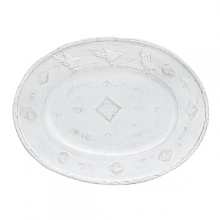 This Vietri platter was crafted by hand in Tuscany of durable, textural terra cotta for an irresistibly warm appeal. Ornament rolls are used to create its ornate designs.