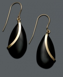 Luxe gold and smooth black elegance. Onyx teardrop earrings (12-22 mm) wrapped in 14k gold ribbons add effortless class. Approximate drop: 1/4 inch. Luxe gold and smooth black elegance. Onyx teardrop earrings (12-22 mm) wrapped in 14k gold ribbons add effortless class. Approximate drop: 1/4 inch.