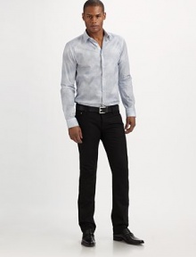 A crisp, modern-fit classic defined by a subtle print pattern, easily transitions from work to after-work wear.ButtonfrontCottonMachine washImported A crisp, modern-fit classic defined by a subtle print pattern, easily transitions from work to after-work wear.ButtonfrontCottonMachine washImported