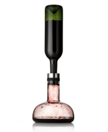 Aerating improves texture and aroma of red wine. And the wine breather carafe from Menu allows you to simplify this step by a mere flip of the bottle. Once the wine has been aerated, simply turn it over and let the wine glide back into its bottle. You can also serve and store wine in the Danish-made carafe. Aerating improves texture and aroma of red wine. And the wine breather carafe from Menu allows you to simplify this step by a mere flip of the bottle. Once the wine has been aerated, simply turn it over and let the wine glide back into its bottle. You can also serve and store wine in the Danish-made carafe.