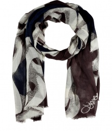 Ultra feminine and equally eye-catching, Diane von Furstenbergs wool-silk shaded chain print scarf is an Uptown-chic choice for both indoors and out - Allover oversized chain link print, frayed ends - Wear with cashmere pullovers, or wrapped around sleek leather jackets