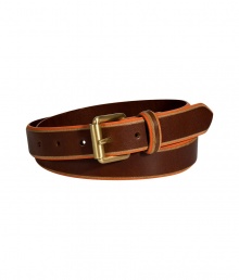 Stylish belt in supple, orange-tipped brown leather - Gold-tone, single prong rectangular buckle - Classic, medium-width style - Elegant and on-trend, adds polish to any number of looks - Pair with jeans, chinos or dressier shorts